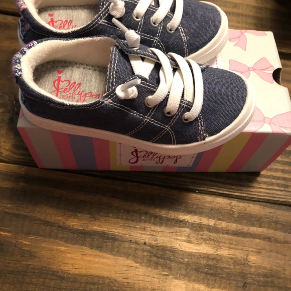 Toddler Navy Canvas Shoes Size 7m - Picture 2 of 7
